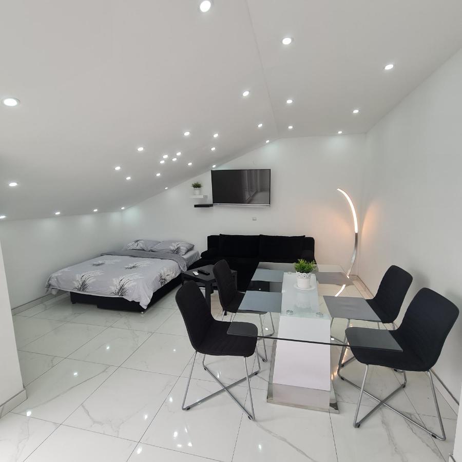 Apartments Blazevic, Heated Pool&Jacuzzi 德拉马利 外观 照片